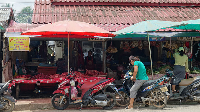 3 Días en Luang Prabang, Laos - Blogs de Laos - Luang Prabang, Uxo Laos y Vuelo a Hanoi (6)