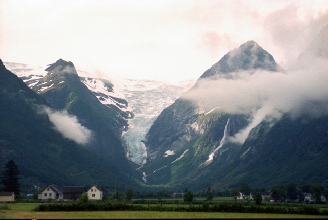 RUTA EN COCHE POR NORUEGA - Blogs de Noruega - Día 8 / Glaciar Briksdalsbreen – Balestrand (191 Km.) (3)