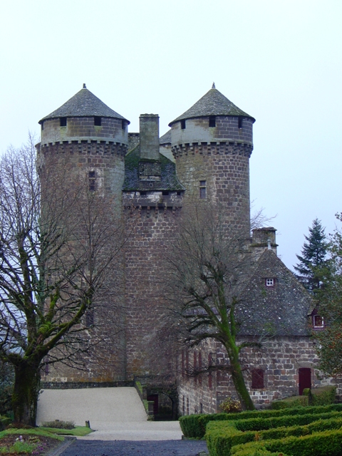Château Anjony - Tournemire - Mauriac - Salers - Château de Val - Ruta en coche por la  AUVERNIA Y EL CANTAL (FRANCIA) (4)