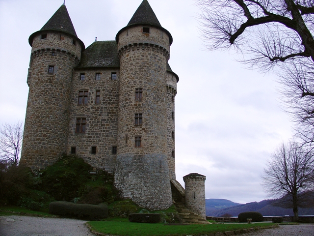 Château Anjony - Tournemire - Mauriac - Salers - Château de Val - Ruta en coche por la  AUVERNIA Y EL CANTAL (FRANCIA) (17)